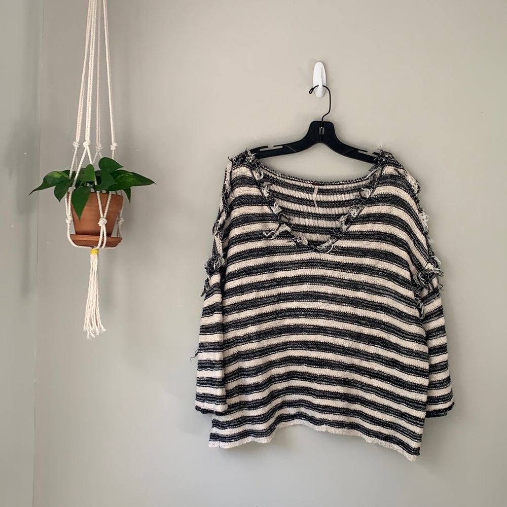☮️ Free People Striped Sweater